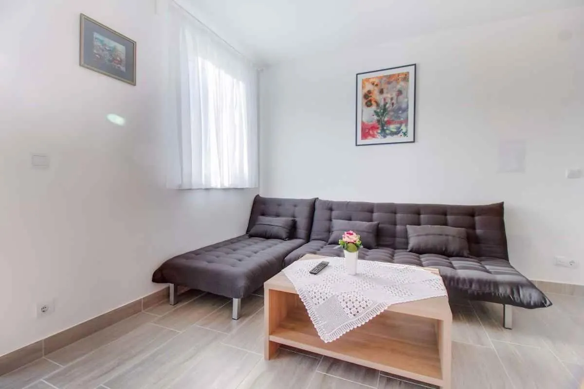 Apartment In Cunski/Insel Losinj 15045